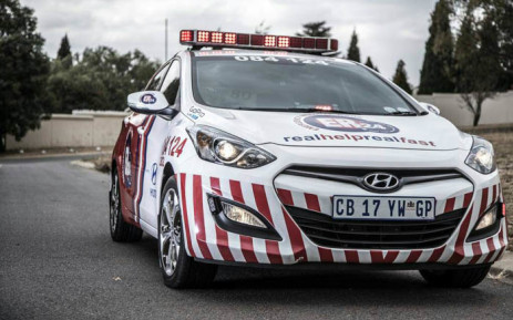 Bakkie rollover leaves eight injured in Franschhoek