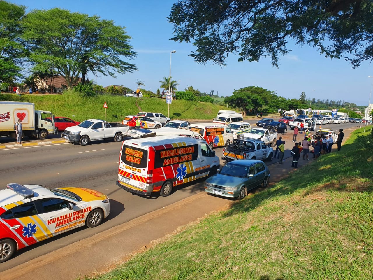 Four injured in road crash off the R34 John Ross High