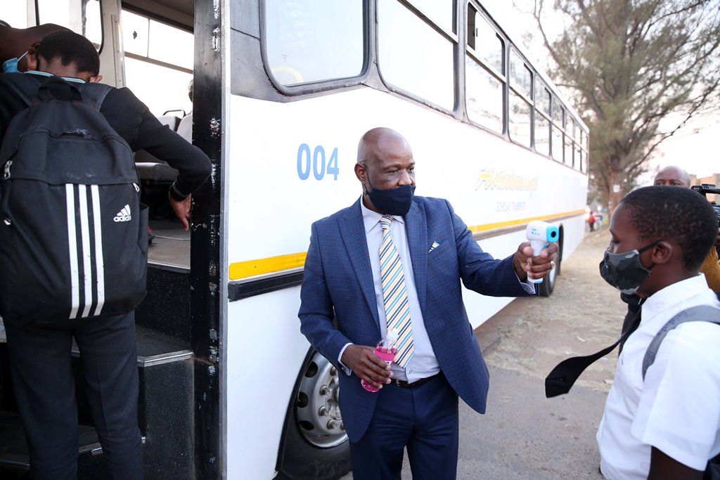 MEC Ntuli inspects adherence to Covid-19 Level 3 Lockdown regulations on scholar transport operations