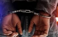 Friend of theft suspected arrested after trying to bribe a police officer with R200