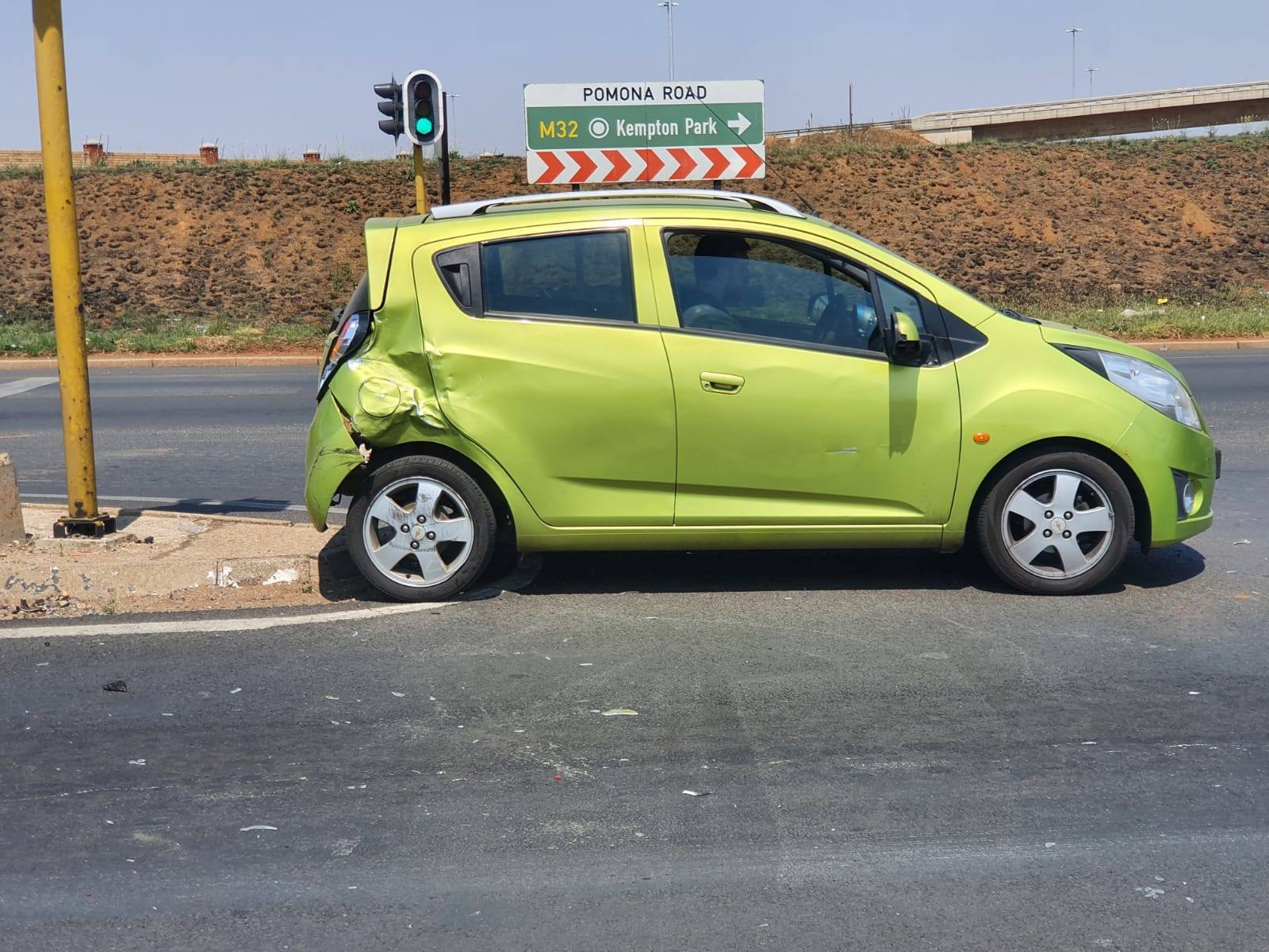 No injuries in a road crash at an intersection in Kempton Park