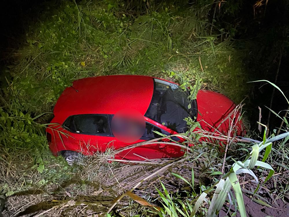 Passenger trapped in a vehicle in Canelands, KZN