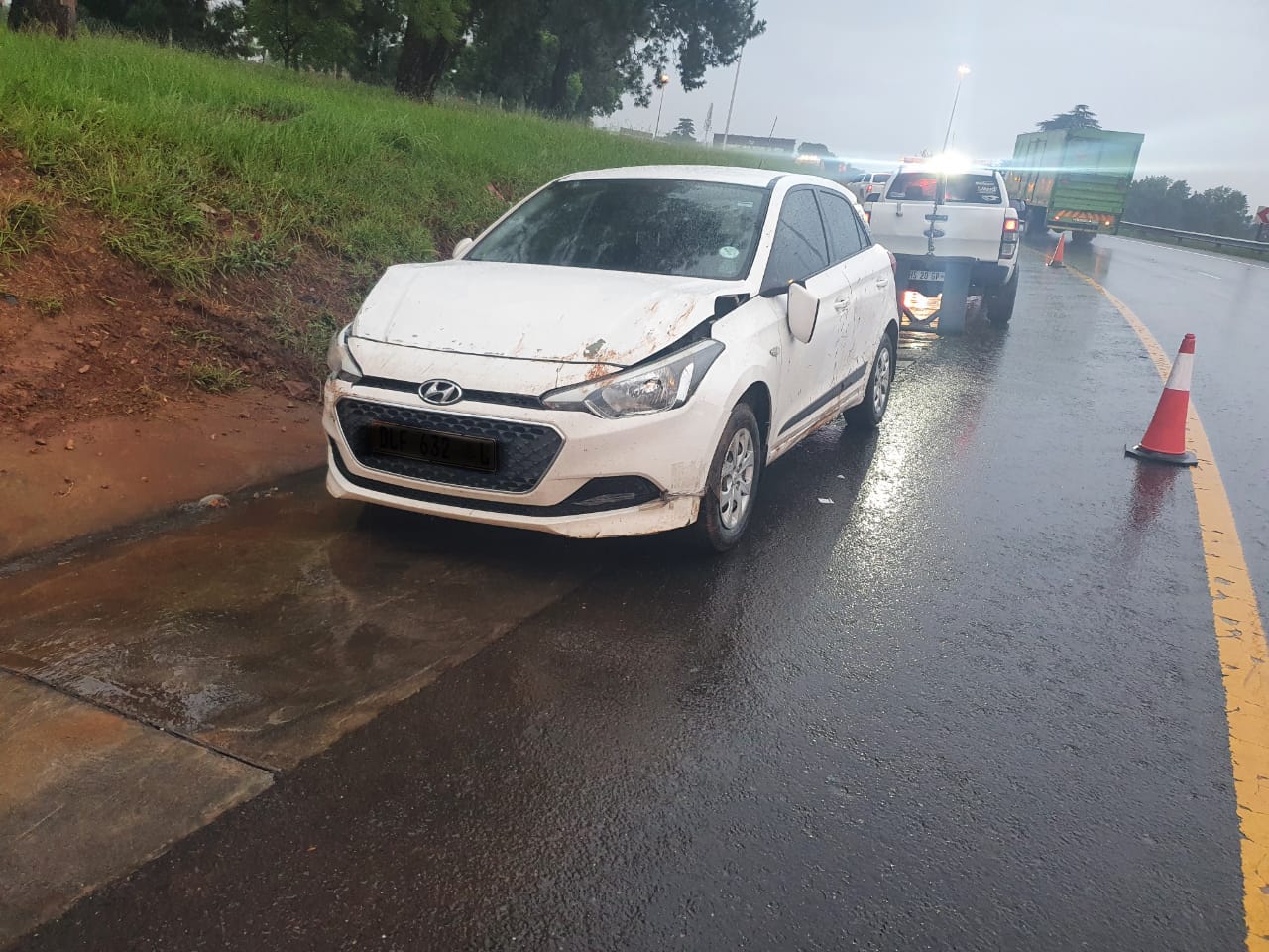 One person injured in a road crash on the R24 East, Befordview