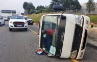 Fortunate escape from injury in a vehicle rollover, Boksburg