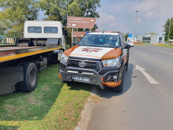 Driver treated after suffering a seizure while driving in Benoni