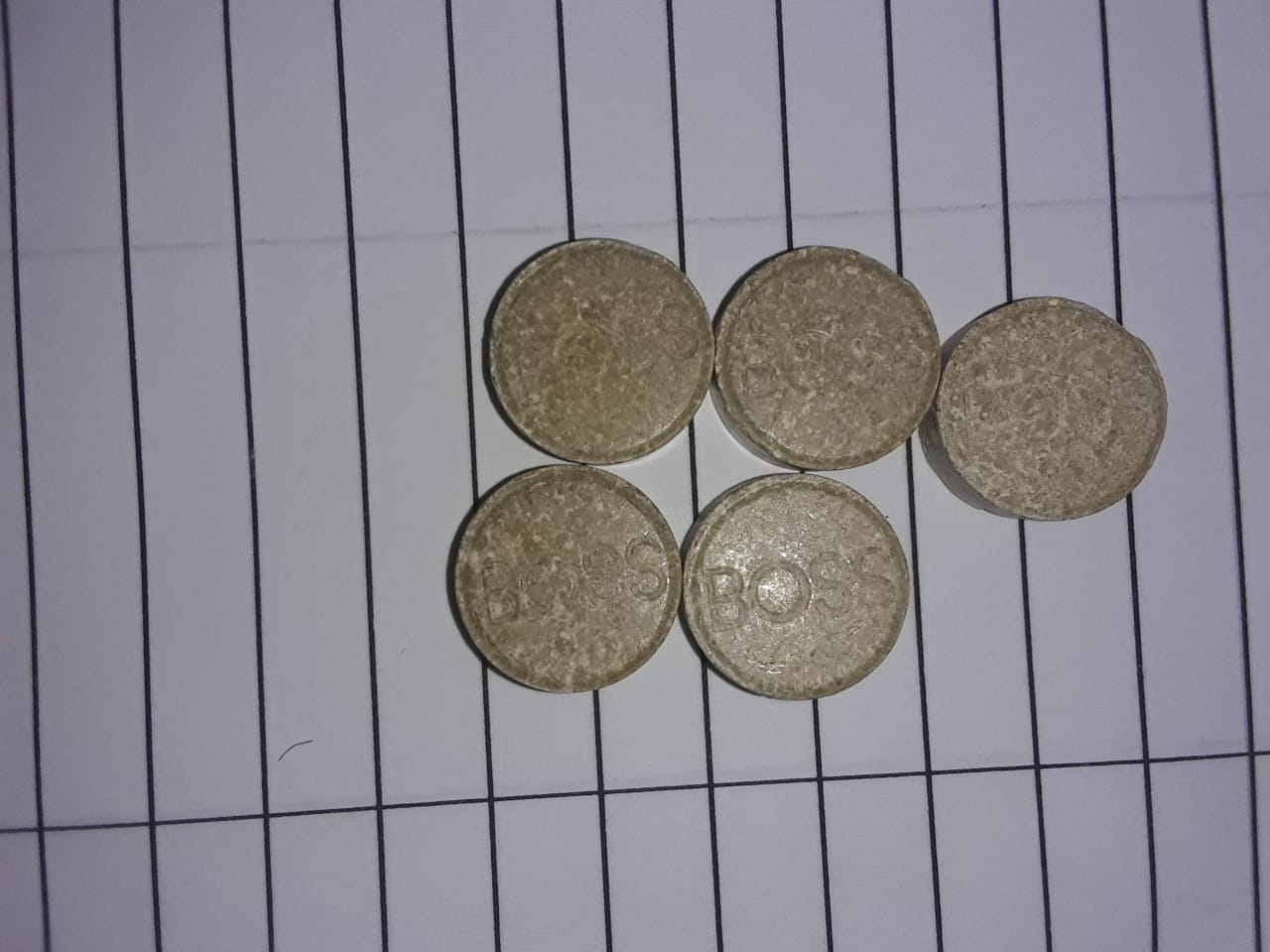 Three suspects arrested for dealing in drugs