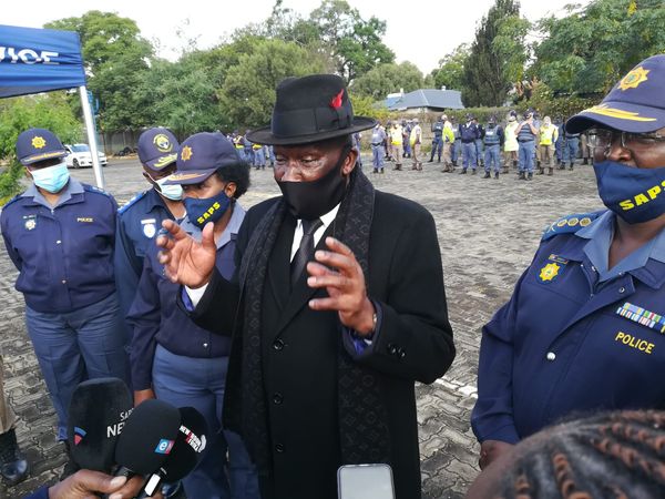 Police minister at O Kae Molao operations in Tshwane