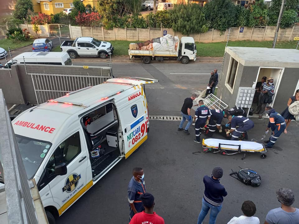 Durban: Security guard injured after driver knocks over concrete pillar.