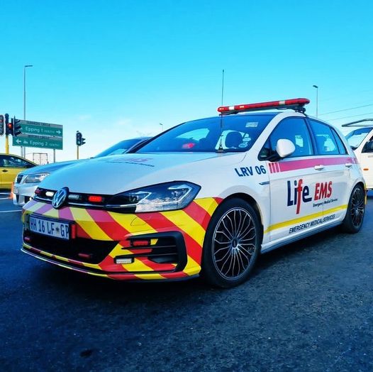 Cyclist knocked down on Rhodes Avenue, Newlands