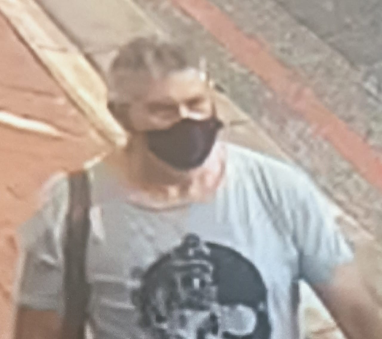 Suspect sought by Knysna detectives