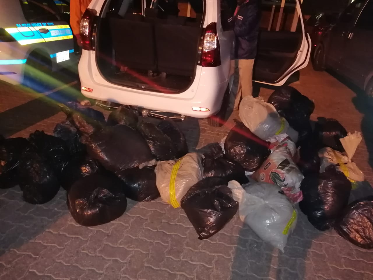 Suspects arrested for dealing in dagga with an estimated street value of more than R170 000