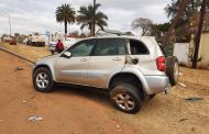 Mother and 2 children injured in a vehicle rollover at Bredell