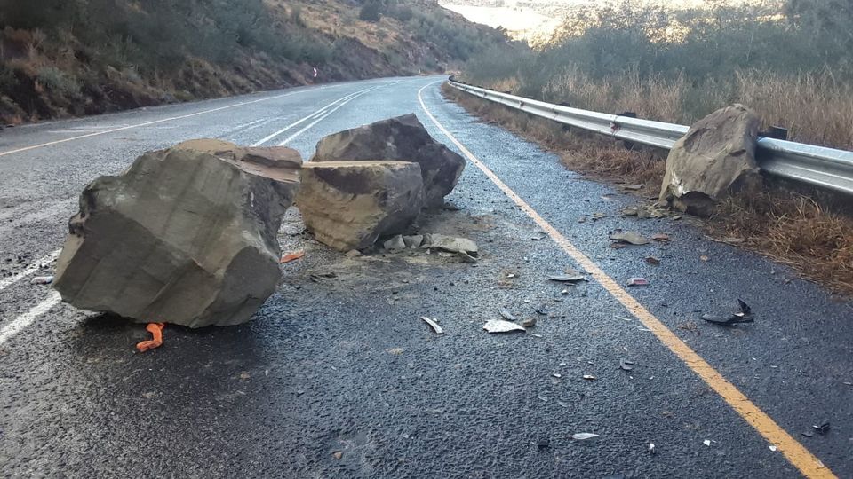 Motorists warned of Rockfalls at the Barkly Pass.