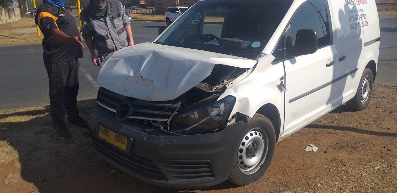 No injuries in a collision at an intersection in Germiston