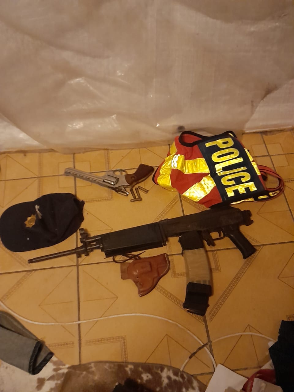 Provincial Integrated Task Team arrested suspects in possession of presumable stolen property and firearms and ammunition