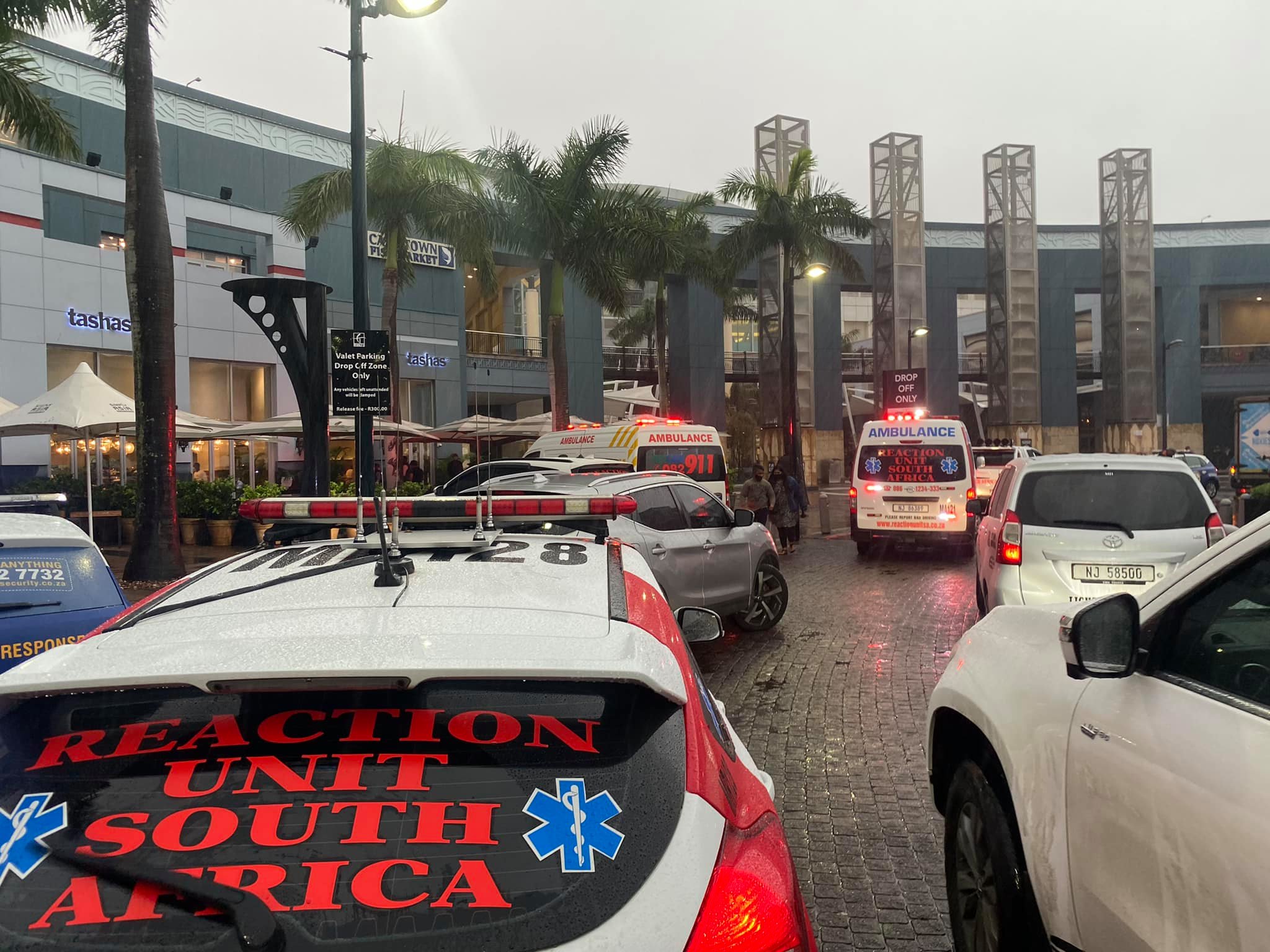 Robbery and shooting at Gateway Shopping Centre