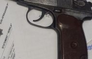Police members arrest suspect in Khayelitsha in possession of unlicensed firearm and ammunition