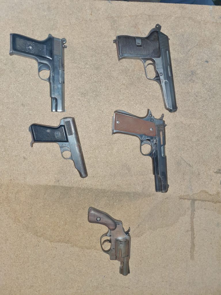 Anti Gang Unit seizes five illegal firearms, dagga and arrests suspects in Belhar