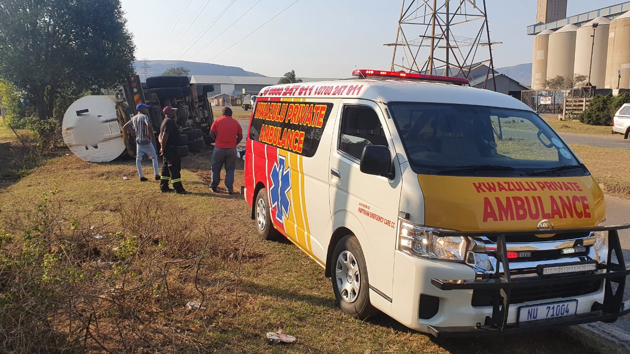 One person injured in a truck rollover at Vryheid