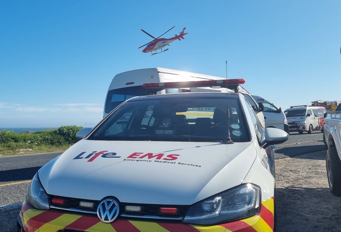10 People injured after a rolllover crash on Baden Powell