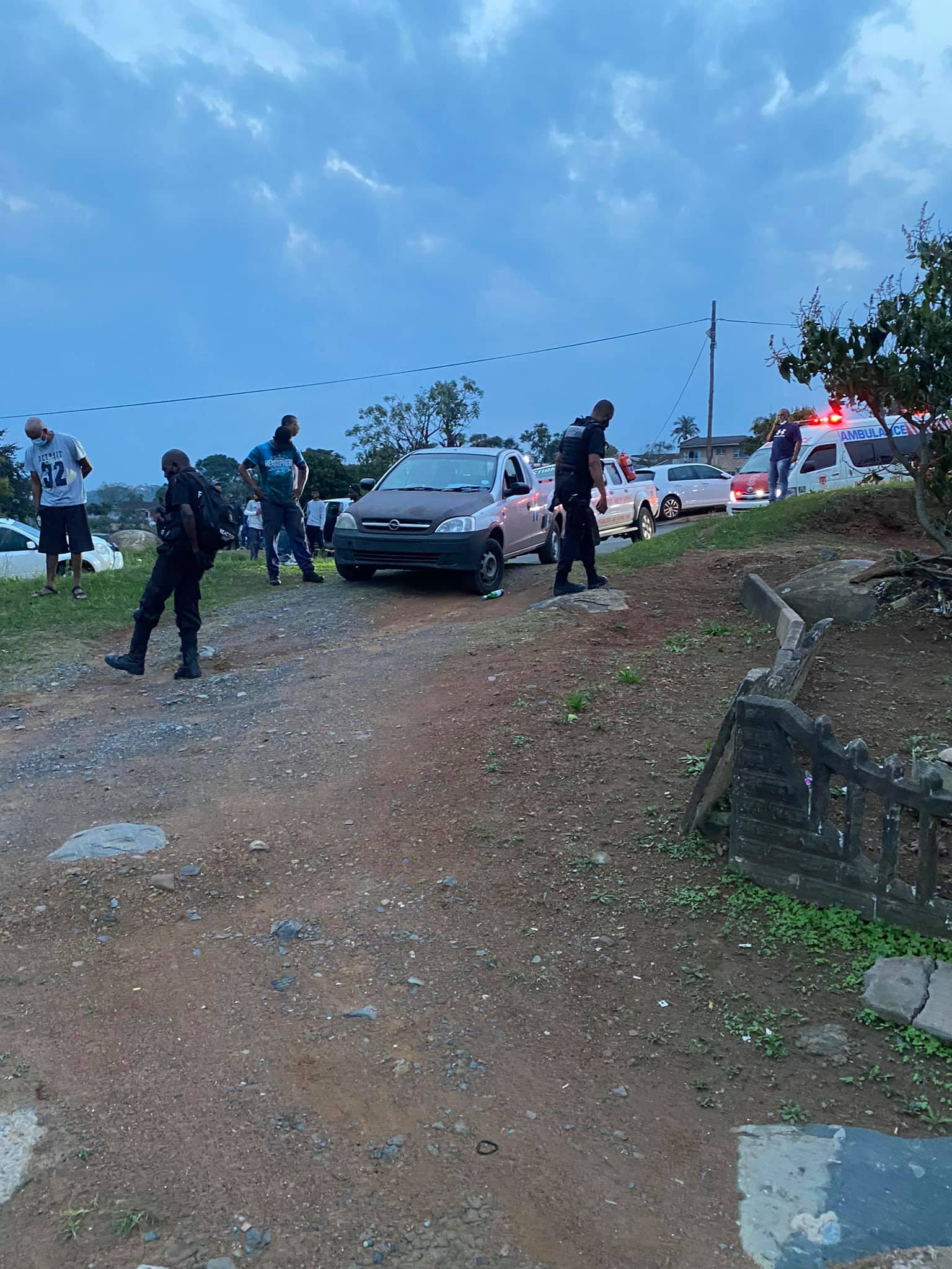 Shots Fired By Fleeing Suspects: Mountview - KZN