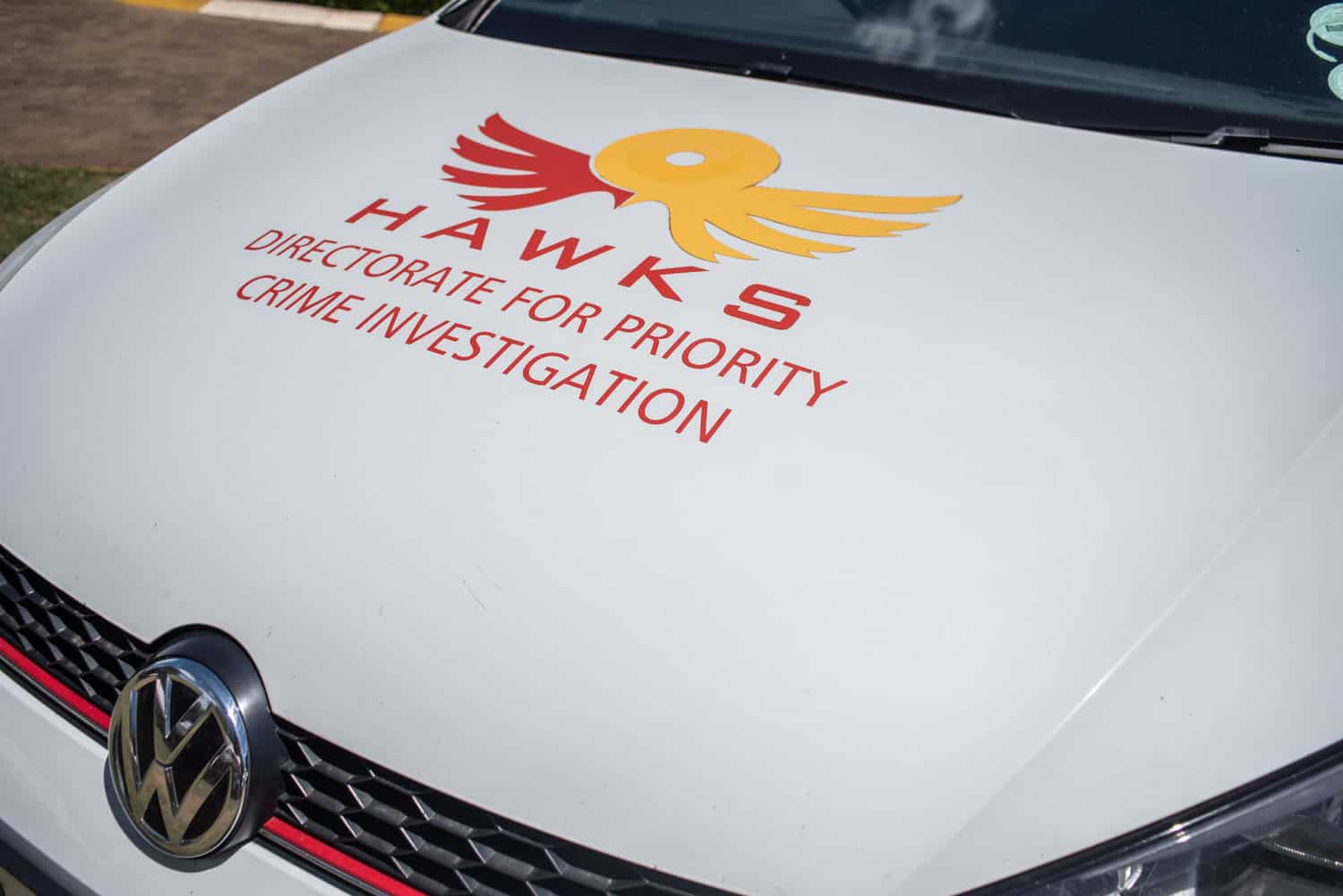 Suspects arrested for trying to bribe a Hawks investigator