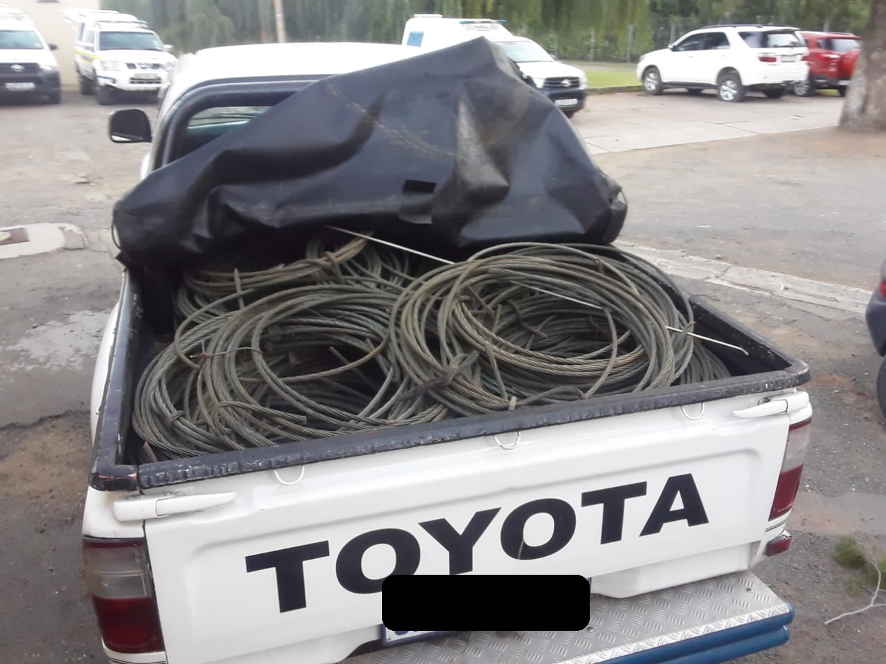 Three suspects arrested in possession of stolen copper cable