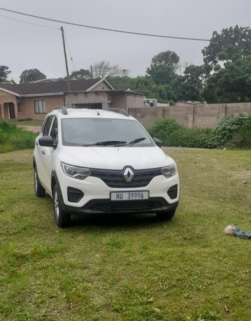 Hijacked at a residence on 21st Avenue in Clermont, KZN