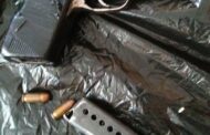 Police swiftly arrest robbery suspect and confiscate illegal firearm