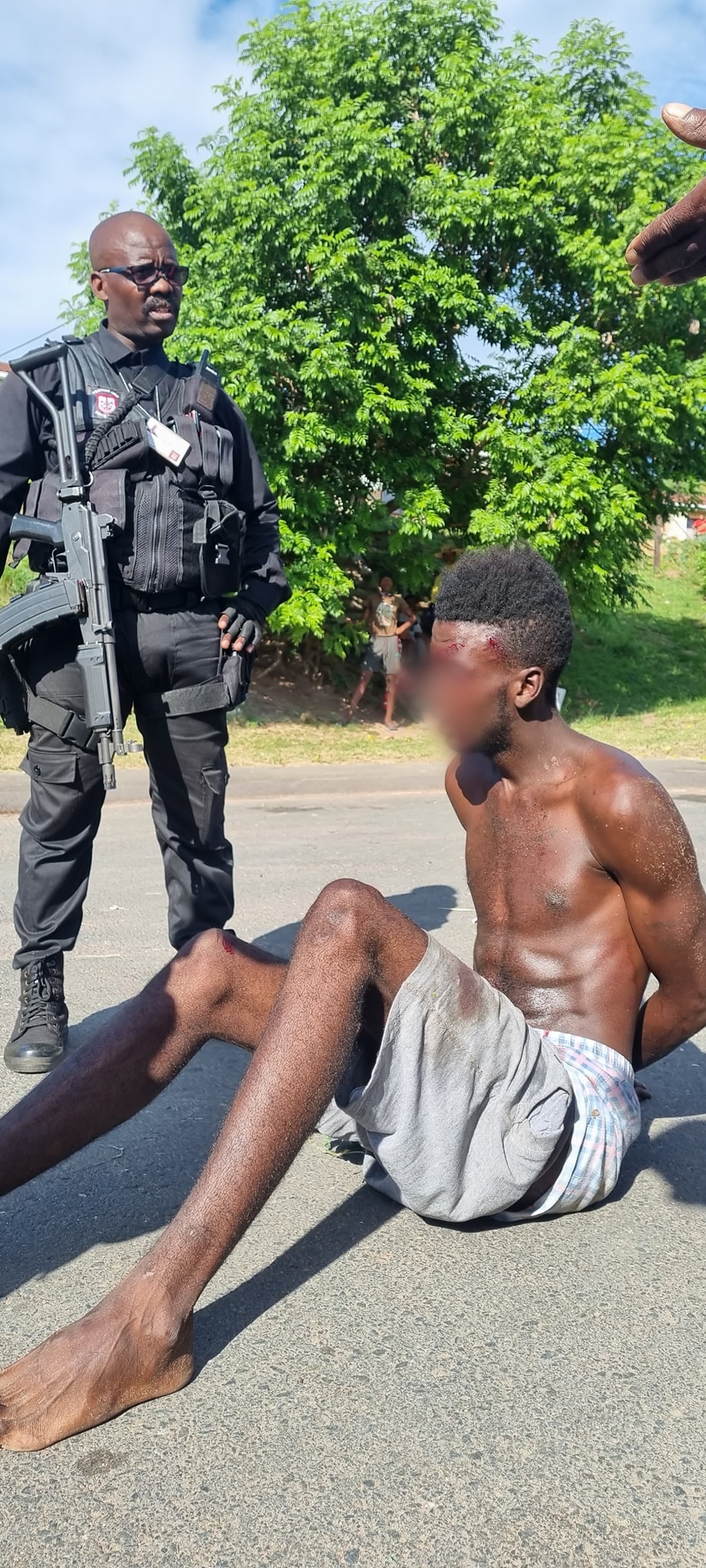 Robbery suspect arrested after lengthy foot chase in Verulam