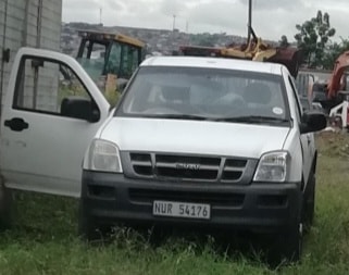 Hijacked vehicle sought in Riet River