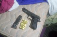 Anti-Gang Unit and Public Order Policing arrest suspect with prohibited firearm