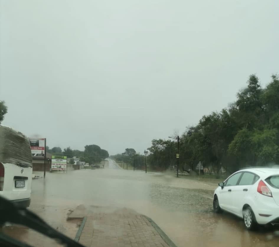 Motorists cautioned of flooding in Modimolle town and surroundings