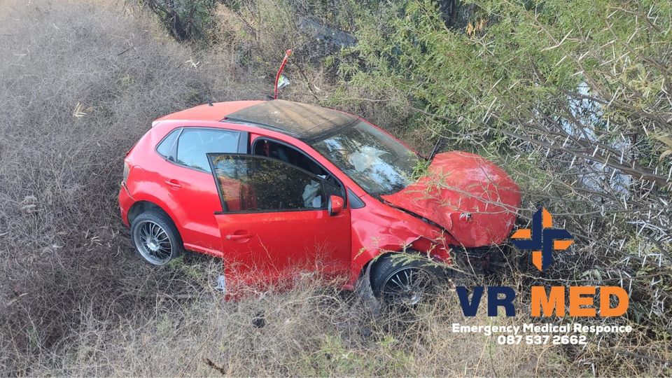 Vehicle rollover on the Abrahamskraal road in Bainsvlei, Bloemfontein