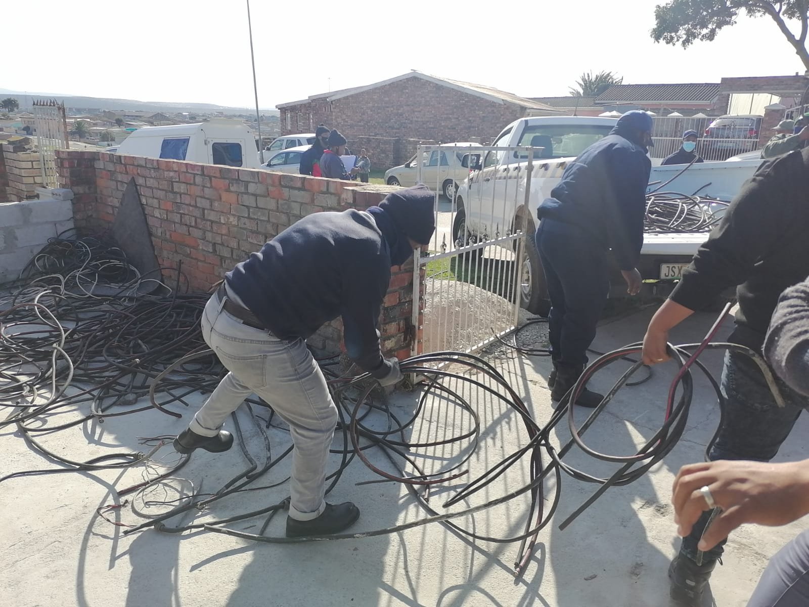 Operation Vuthu Hawe results in arrest of suspect and confiscation of copper cables