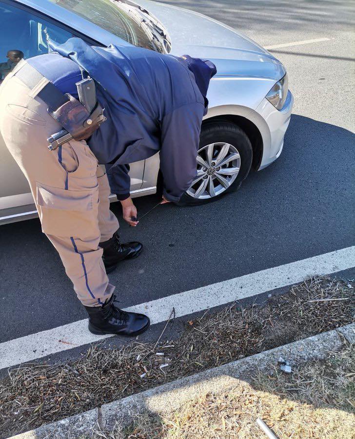 JMPD assisted United Nations Ambassador for Safety, Peace and Security in changing a flat tyre