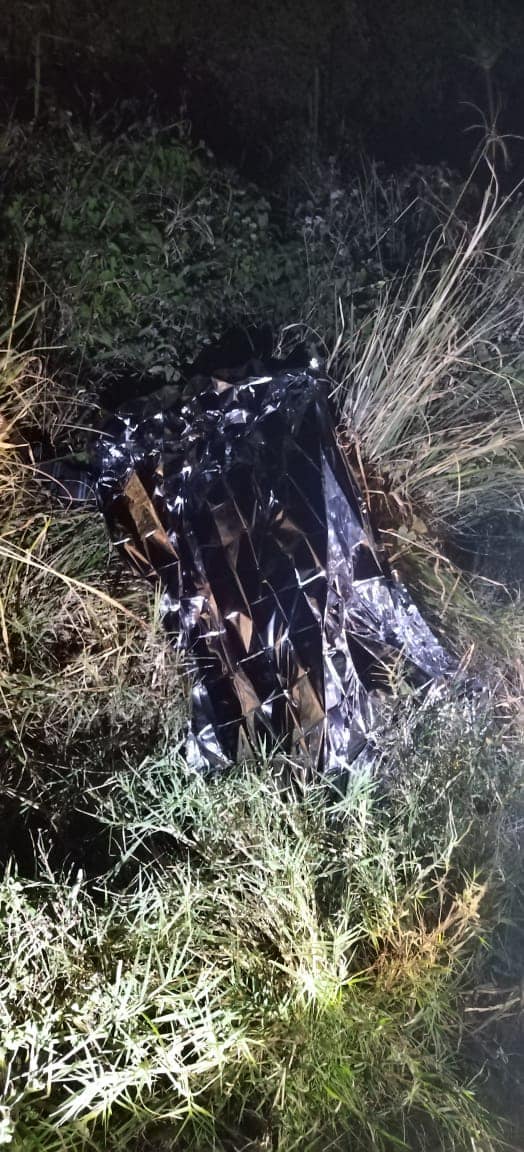 Homeowner discovers deceased male along a fence in Buffelsdraai