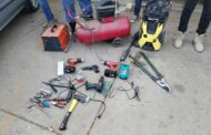 SAPS Hekpoort members arrest four alleged burglars and recover presumed stolen property