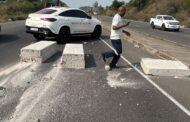 Single lane closure on the R102 in Ottawa