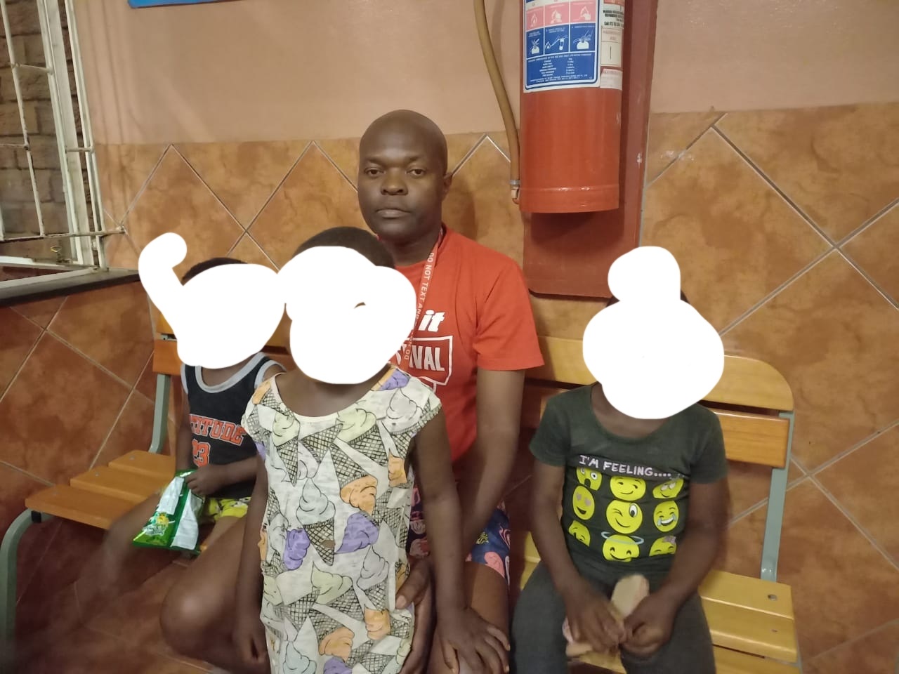 Limpopo Provincial Commissioner applauds off duty police officer for speedy recovery of three missing children and warns parents against child neglect
