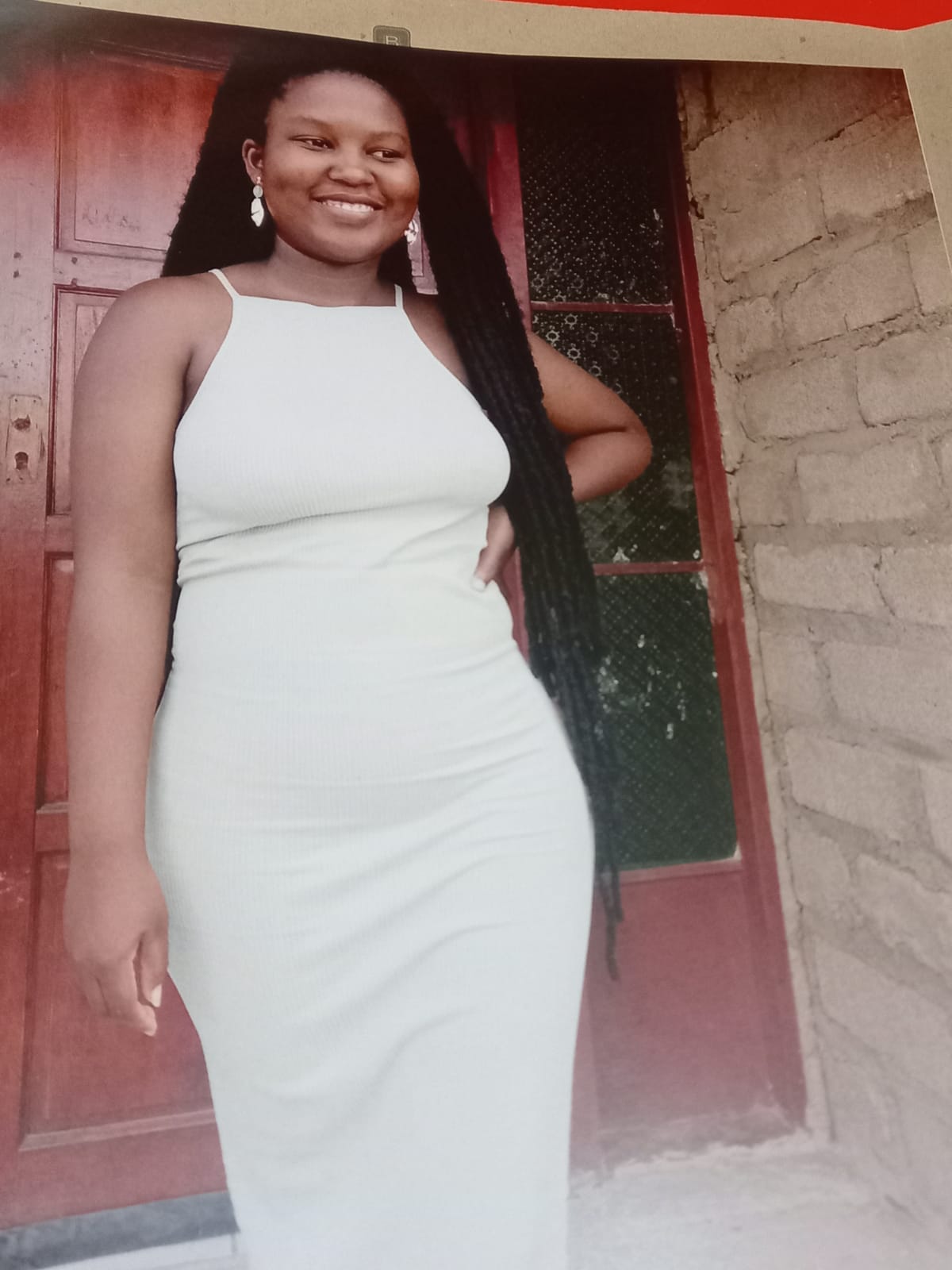 Help police reunite missing woman with her family