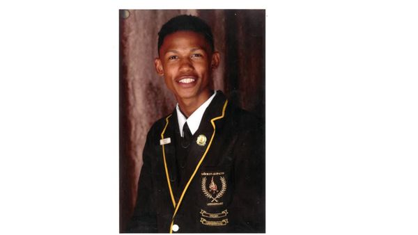 SAPS Despatch detectives are urgently seeking the communities’ assistance in tracing an missing 18-year-old teenager