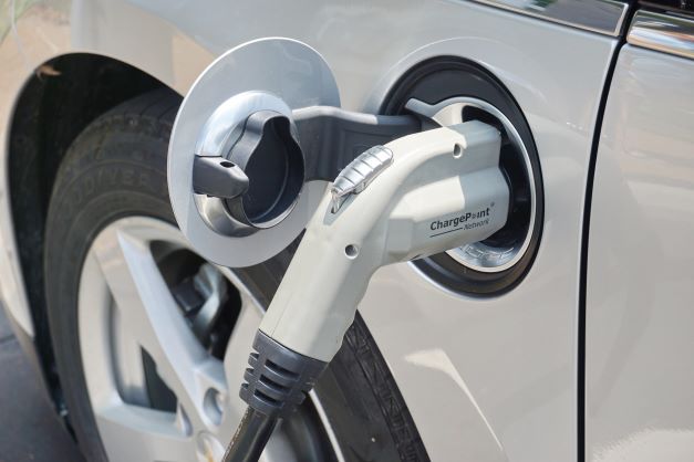 Challenges and solutions to EV adoption among fleets