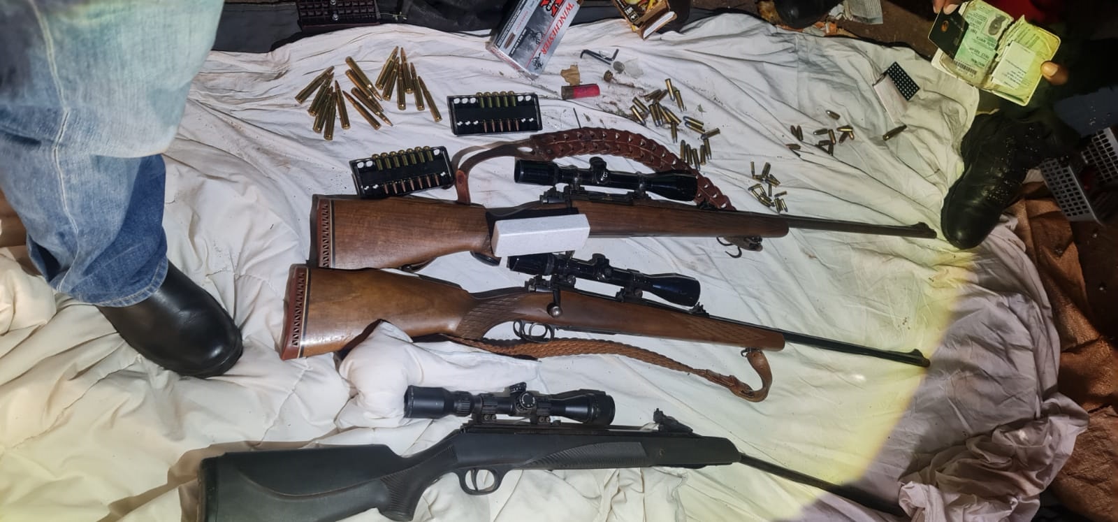 Additional two suspects arrested and three rifles recovered linked to Hoedspruit business burglary