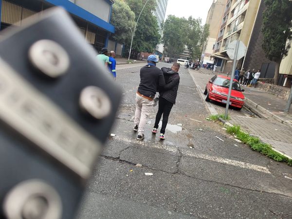Hillbrow robbers caught in the act!