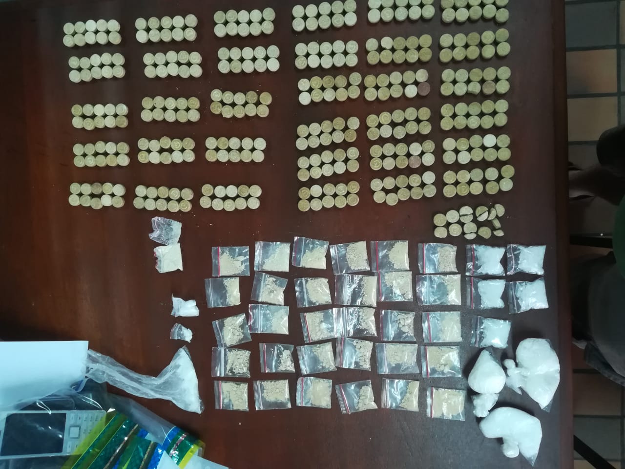Duo arrested for dealing in drugs and possession of suspected stolen goods