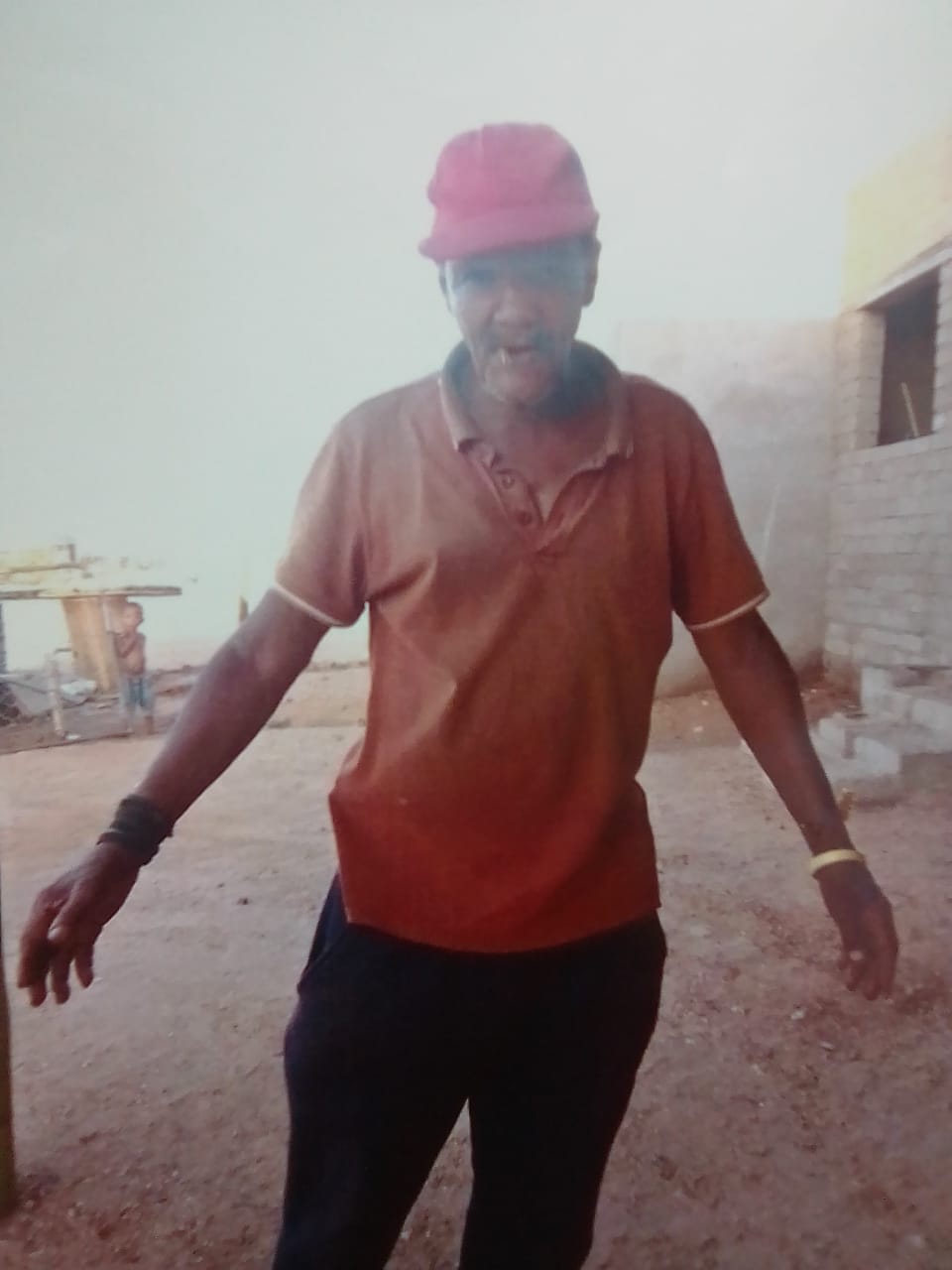 The police in Kakamas police request the community's assistance in locating a missing man