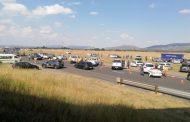 Roadblock along the N4 road near Bapong Weigh Bridge