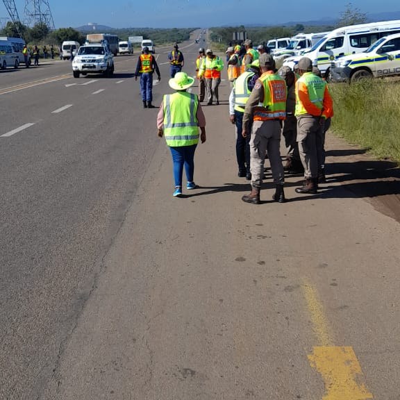 Roadblock held early this morning on both the R565 and R566