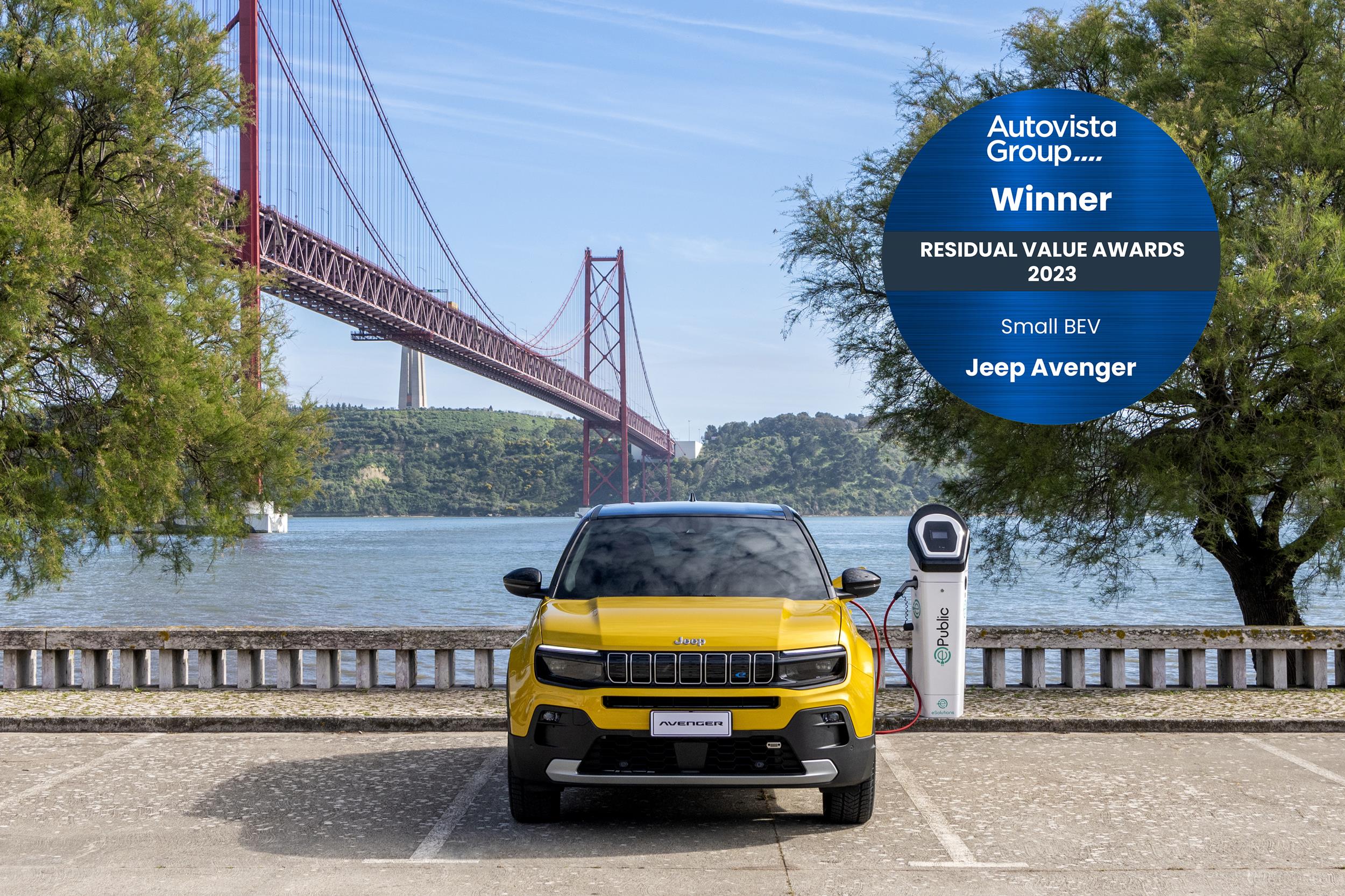 Jeep® Avenger wins the Small BEV Autovista Group Residual Value Award 2023